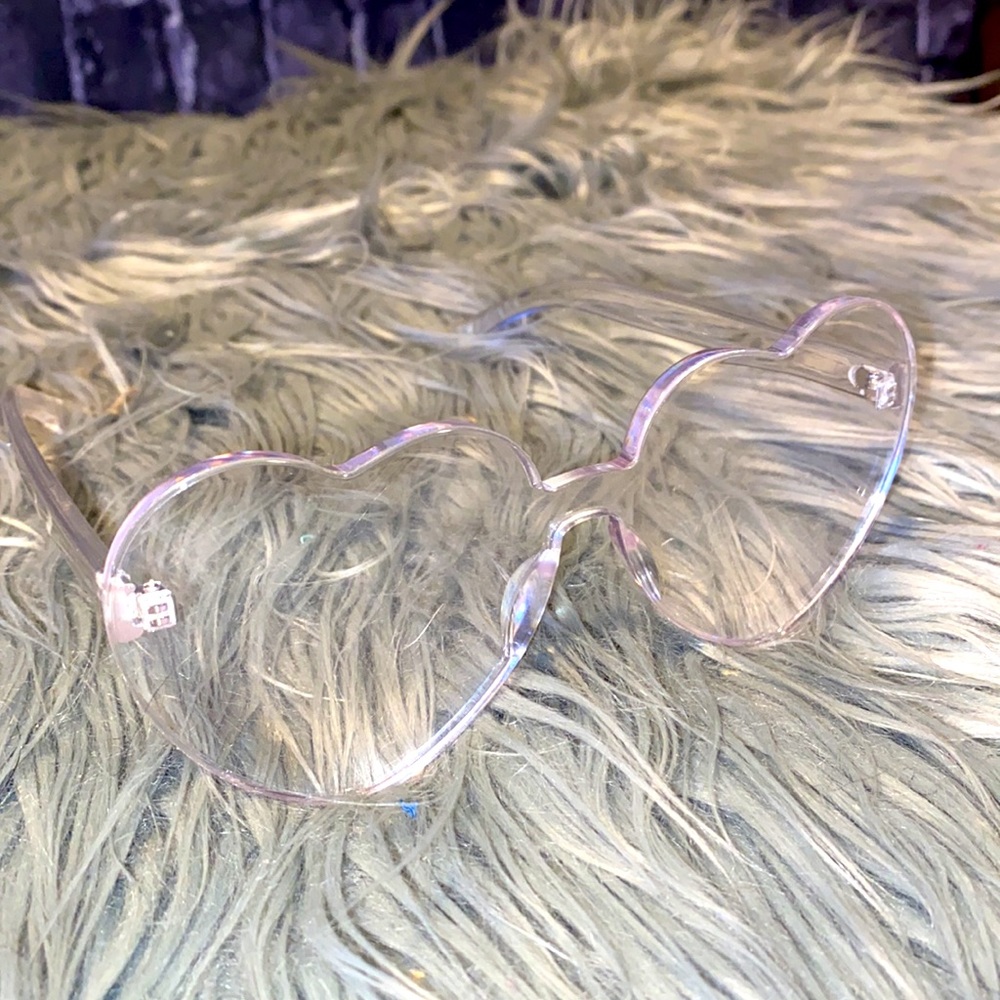 Transparent HEART Shaped Love Thick Rimless Sunglasses GUC CLEAR